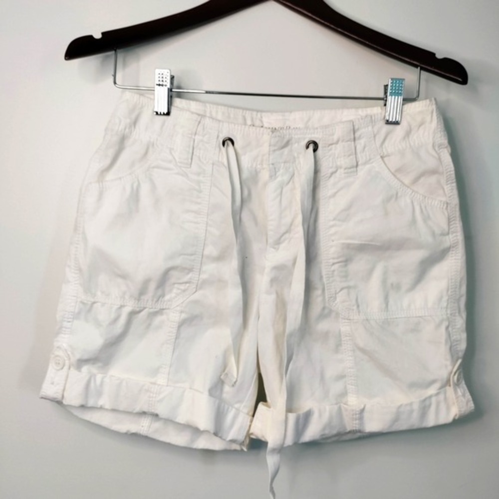 St John's Bay White Cargo Drawstring Roll Tab Beach Resort Preppy Shorts Women 4 - Picture 3 of 11